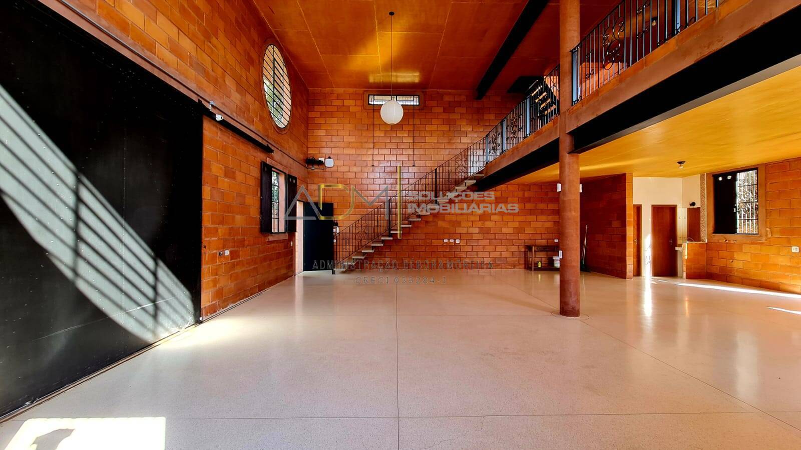 Loft / Galpão ao lado da Demetria no Green Valley com excelente local